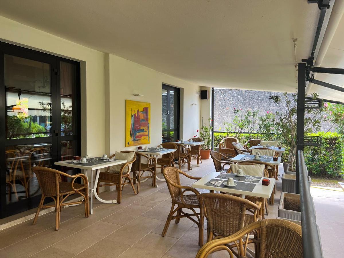 Hotel Marina Torri Del Benaco Exterior foto